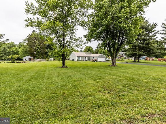 2nd image of 4304 S Starcrest Dr