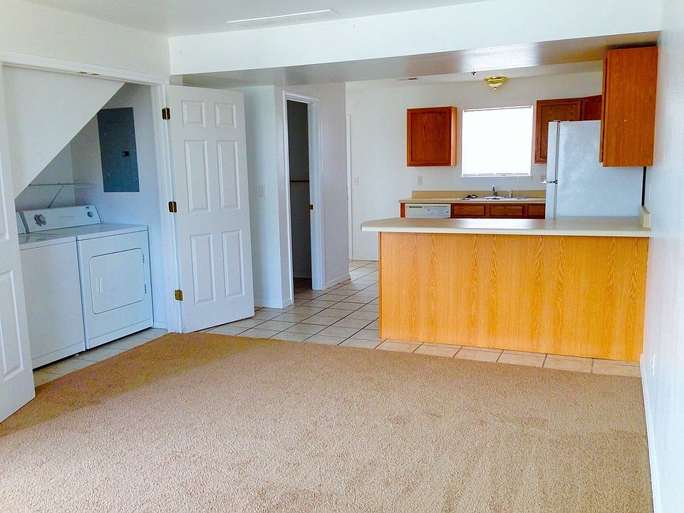 1st image of 19701 Sackett Ln APT B