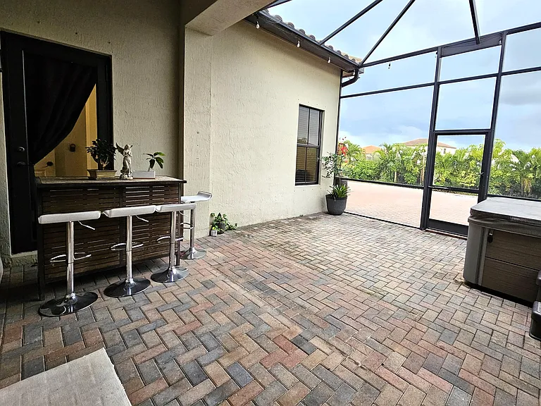 5253 Messina St — Photo 38