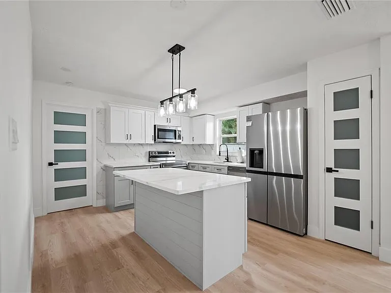3206 Las Brisas Dr — Photo 12
