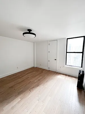 Rented by Bohemia Realty Group | media 7