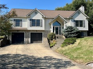 5623 Shallow Creek Ave, Louisville, OH 44641