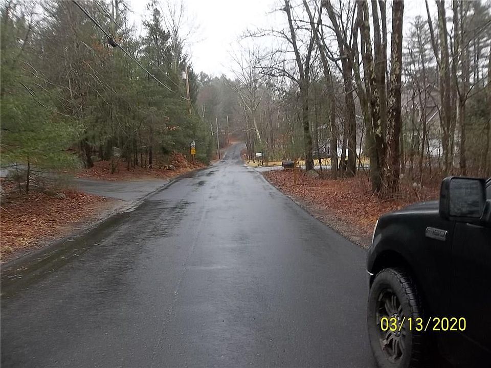 2nd image of 395 Lake Washington Dr