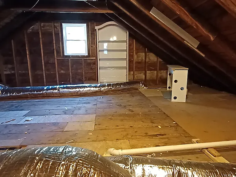 142 Warren Rd #B — Photo 8