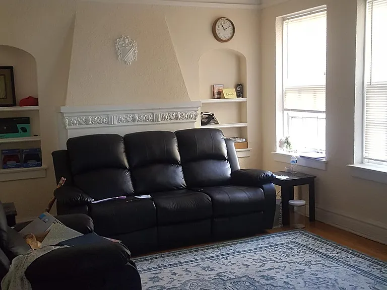 6323 N Mozart St — Photo 2