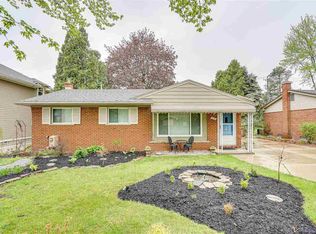 519 Elizabeth St, Rochester, MI 48307