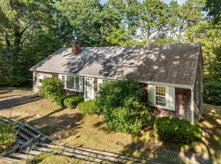 14 Matthews Ln, South Yarmouth, MA 02664