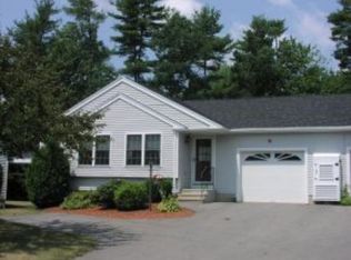 52 Rainbow Dr, Londonderry, NH 03053