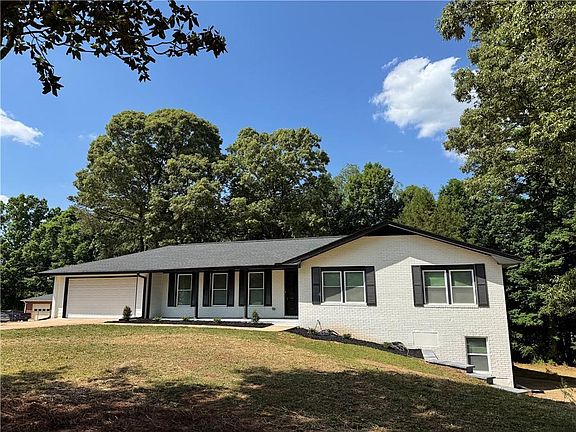 2nd image of 1405 Mote Rd