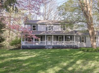 482 Ridgeview Ln, Columbus, IN 47201