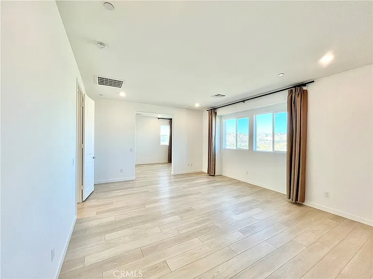 27812 Marquee Dr — Photo 12