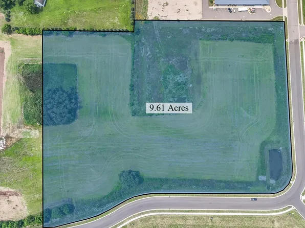 3045 Stone Gate Dr, Saint Cloud, MN 56301