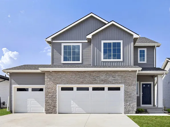 1555 Werthman Dr, Waukee, IA 50263