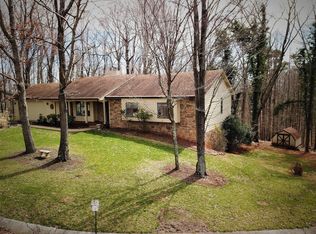 306 Glendale Dr, Vinton, VA 24179