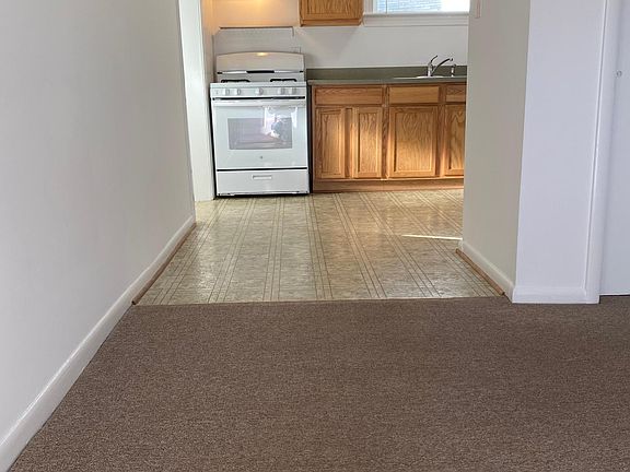 2nd image of 172 Beach St APT 1