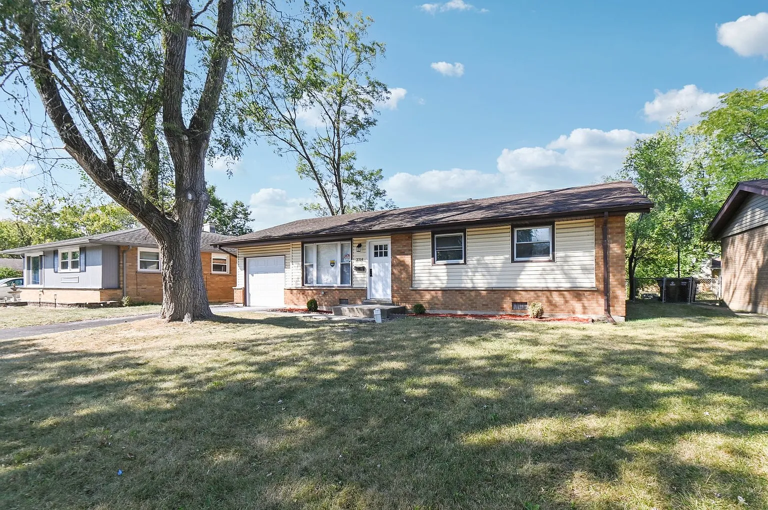 3316 Oak St photo 1