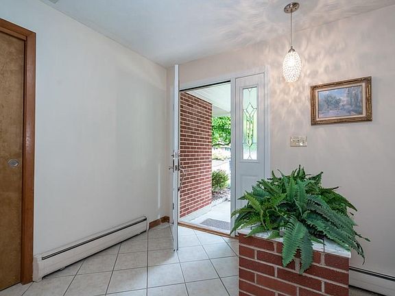 5th image of 4615 Glenheath Dr