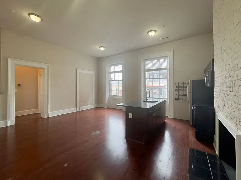 Apartment Units in Mt Vernon, Baltimore, MD! — Photo 12