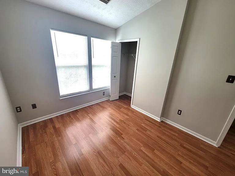 8702 Castlerock Ct — Photo 47