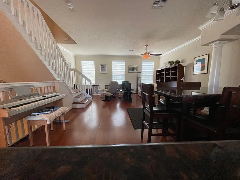 1733 Prospect Ave — Photo 23