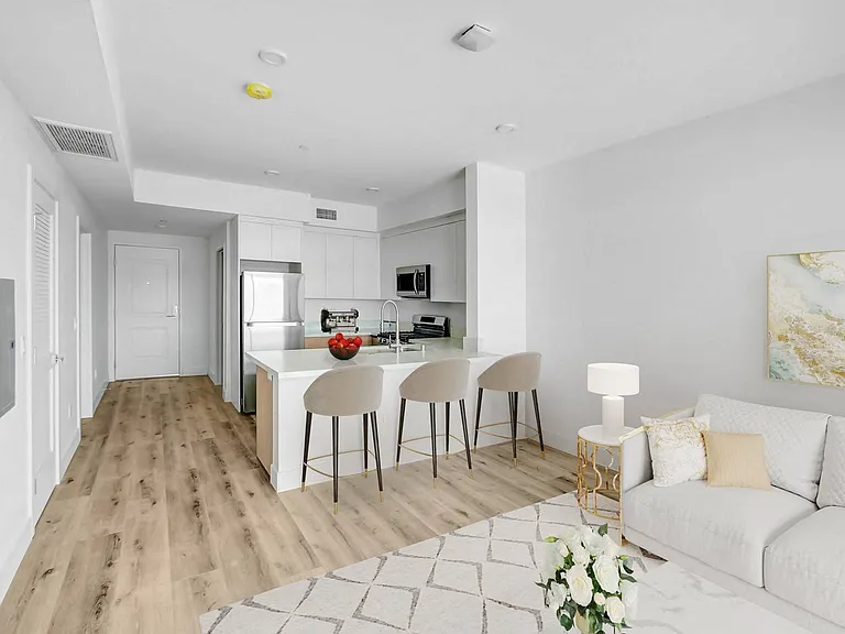 The Bay Apartment Homes — Photo 10