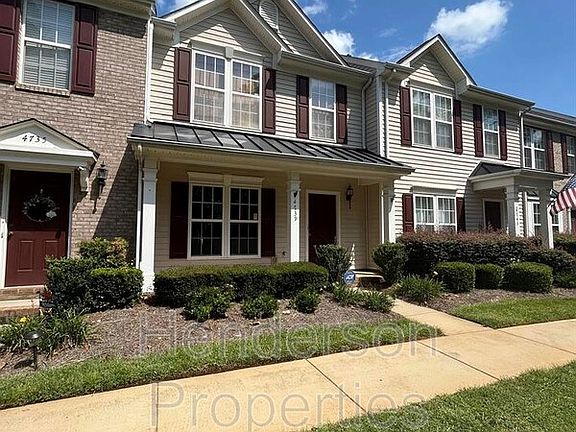 3rd image of 4739 Forestridge Commons Dr