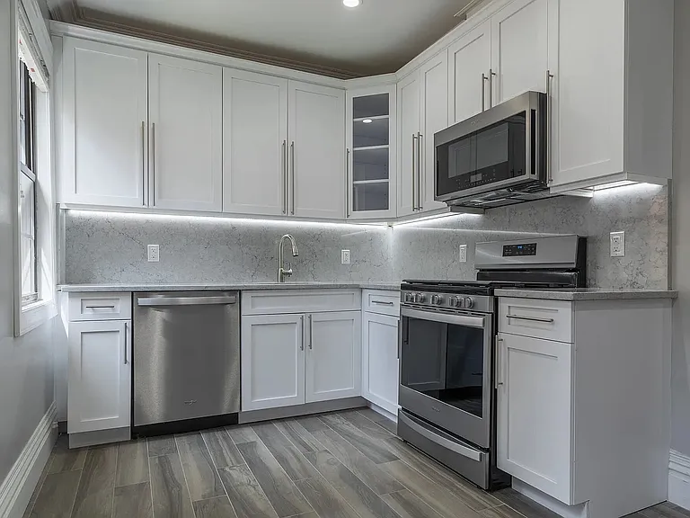 3510 Union St #2 — Photo 5