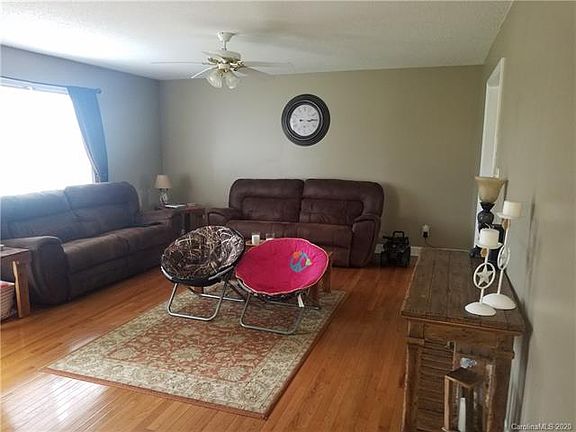 2nd image of 184 Doe Trail Ln #16