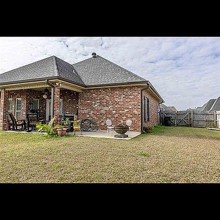 3rd image of 287 Inglewood Way