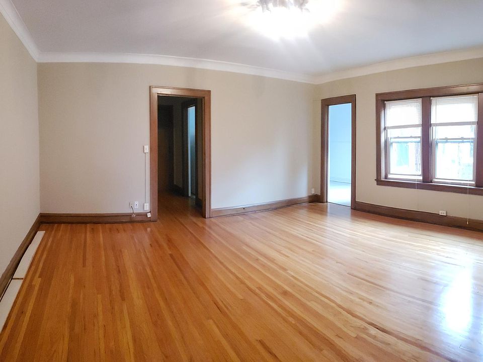1st image of 2216 Garfield Ave APT 304