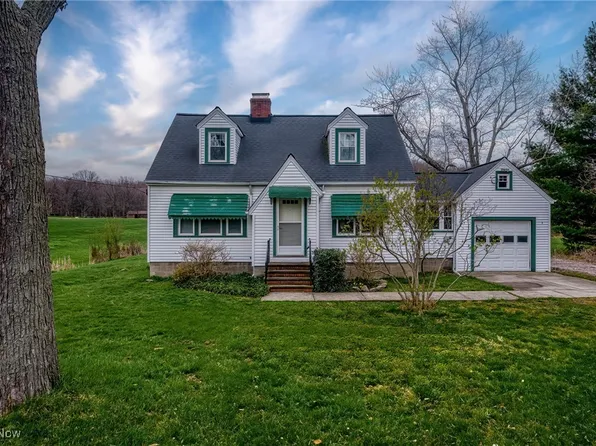 2931 Bishop Rd, Willoughby Hills, OH 44092