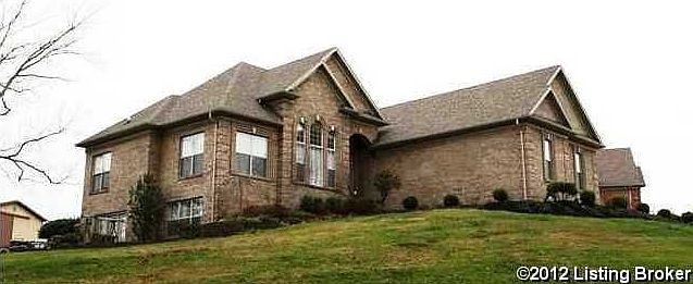 1st image of 207 Kingswood Dr