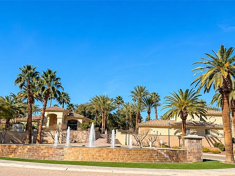 2050 W Warm Springs Rd #2422 — Photo 39