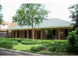 9717 Dart St, River Ridge, LA 70123