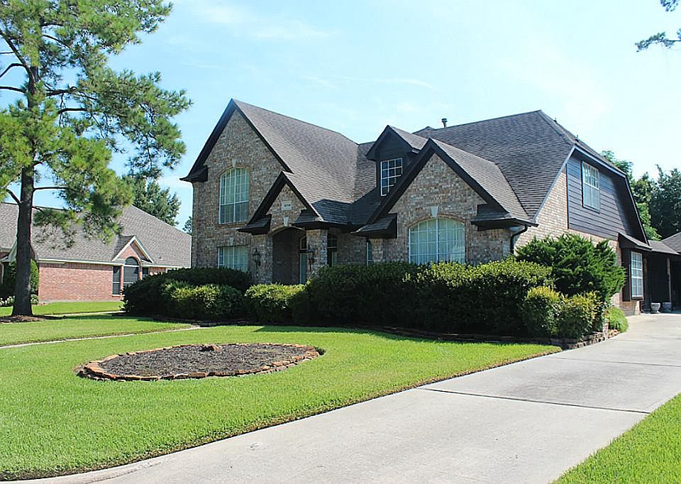 1st image of 19706 Powerscourt Dr