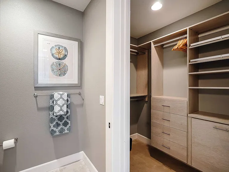 111 W Prospect Ave #201 — Photo 5