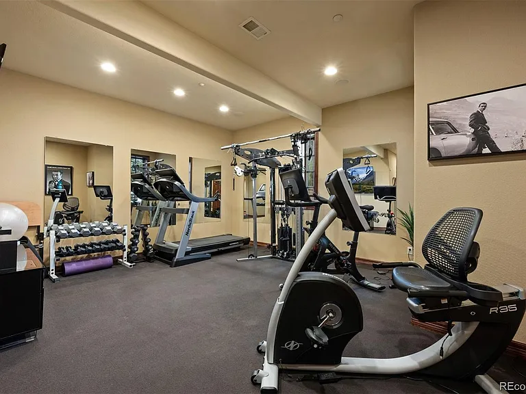 3440 Medallion Rd — Photo 47