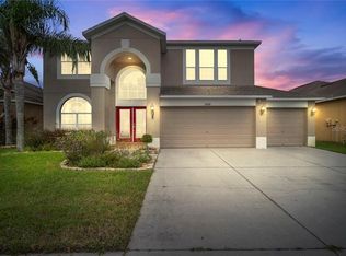 2505 Dakota Rock Dr, Ruskin, FL 33570