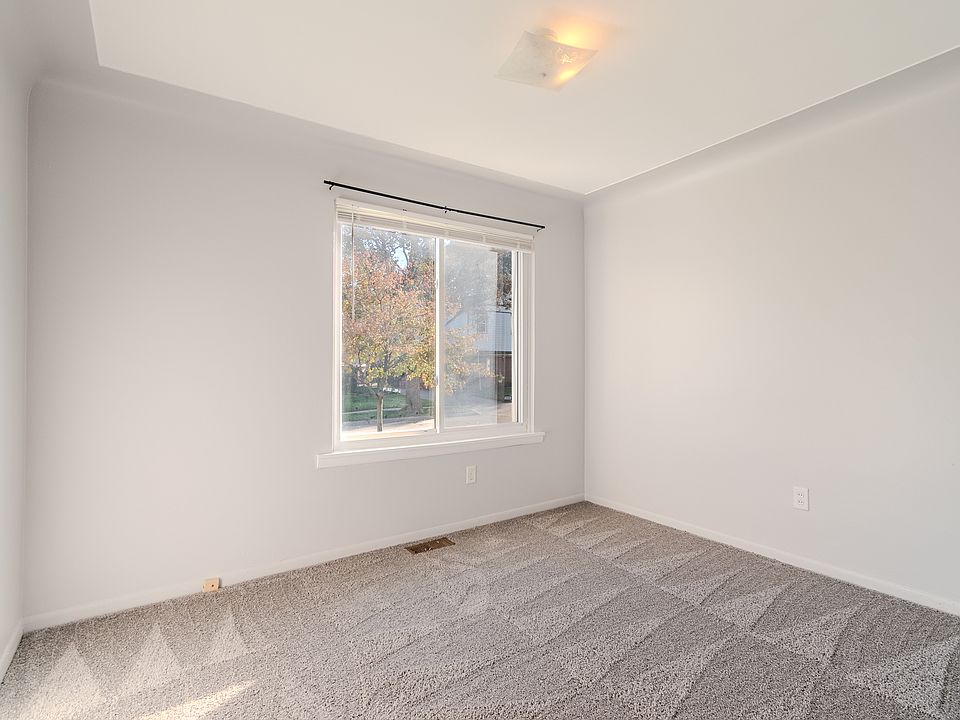 7251 Voerner Ave, photo 6