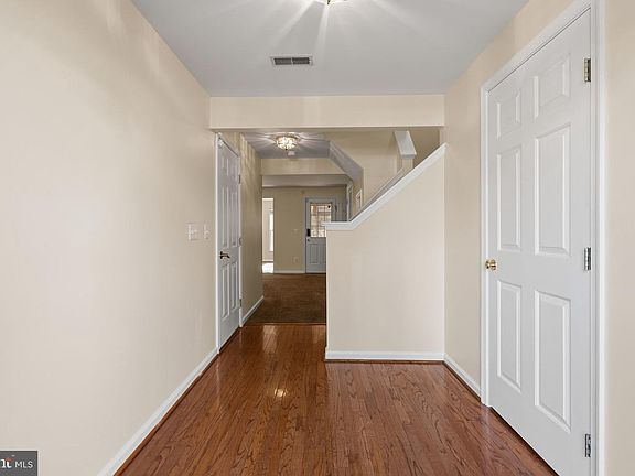 3rd image of 14290 Glade Spring Dr