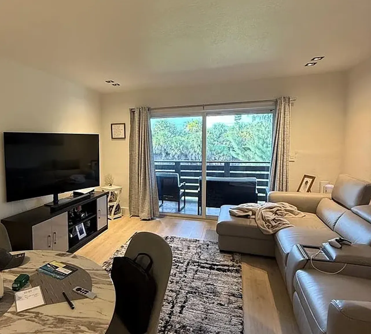 1 bed, 665 sqft, $2,100 — Photo 1
