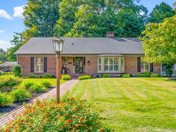 2611 Cayce Meade Dr, Hopkinsville, KY 42240