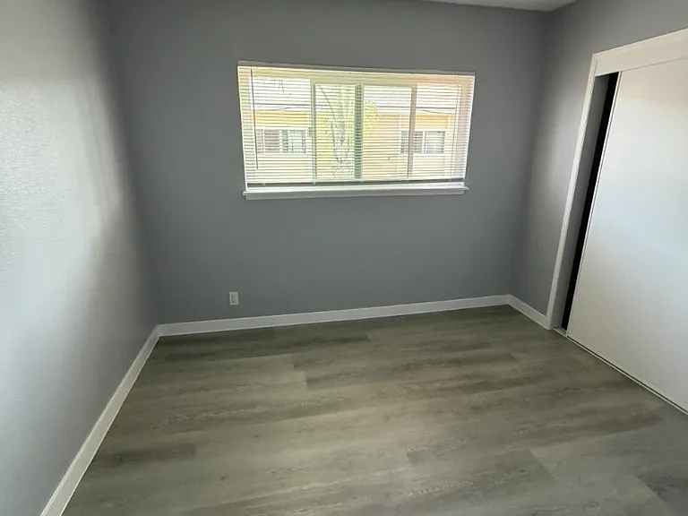 5211 Live Oak St #5211 — Photo 12