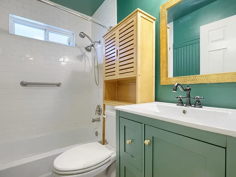 816 Aviation Ave — Photo 13