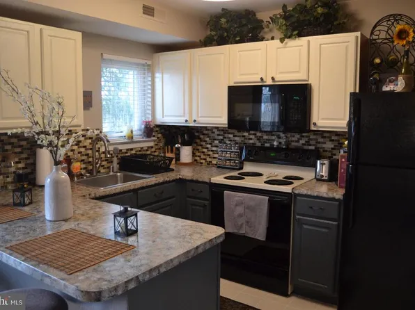 3908 Eastview Ln, Wilmington, DE 19802