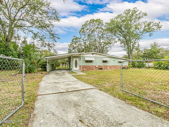 3rd image of 6563 LUCENTE Drive