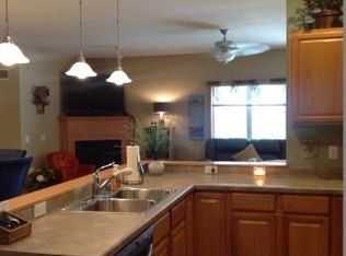 237 Alpine Pkwy #237, Oregon, WI 53575