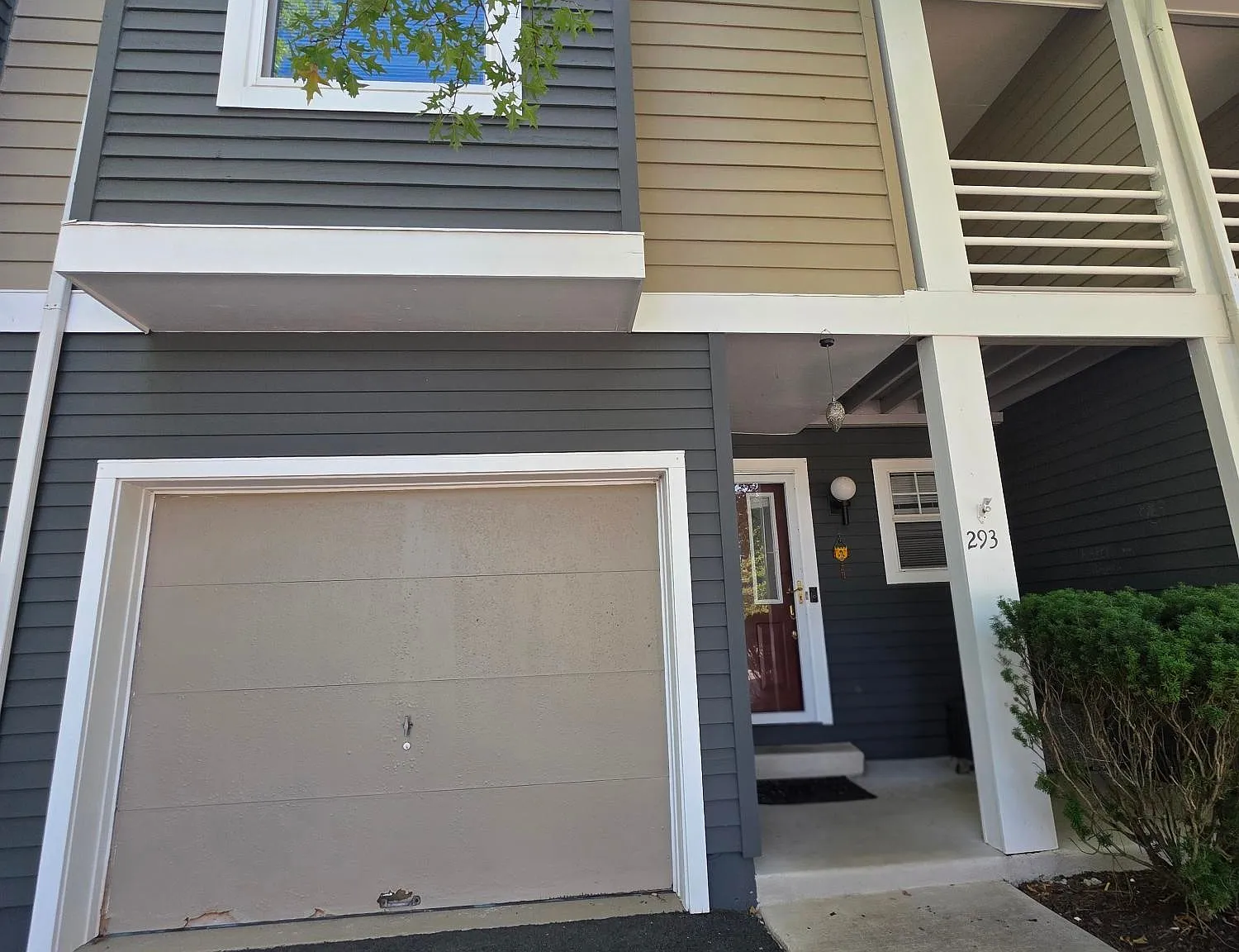 3 bed, 2.5 bath, 2206 sqft, $3,500 — Photo 2
