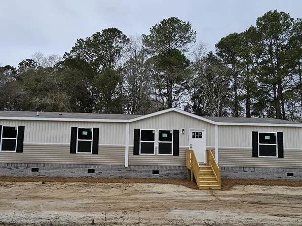 126 Addison Rd, Harleyville, SC 29448