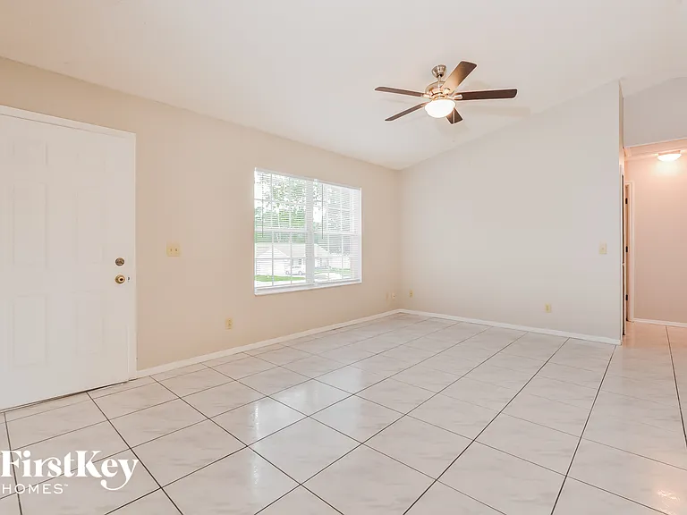 3257 Utah Dr — Photo 3